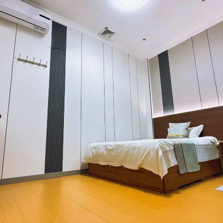 Hunchun Yaxuan Fashion Hotel