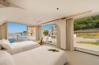Ye Xu | First-line sea view | Designer vacation accommodation with mountain and sea view pool