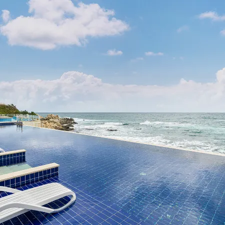 ELAFONISI POOLVILLA HOTEL