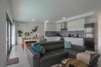 Modern Villa with Private Pool & Outdoor Dining - Vila