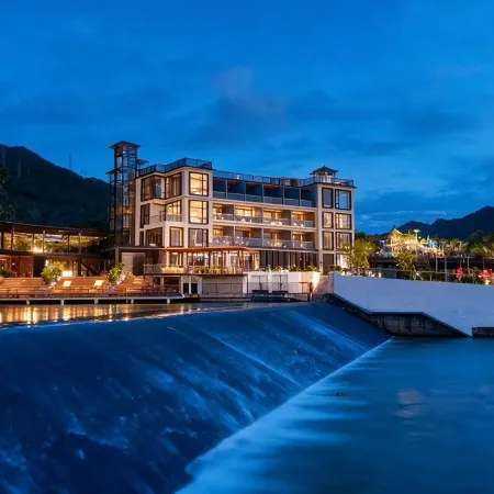 Jiaoling Yunshuiyao Hotel