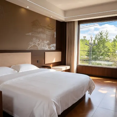 Golmud Yikang Hotel