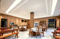 JIANGE SHU YUN HOT SPRING HOTEL - Bjergudsigt