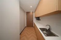 Korla Urban Homestay (Kongque River Scenic Belt) - جديد