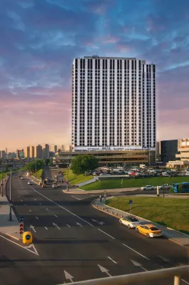 Vega Izmailovo Hotel - parking