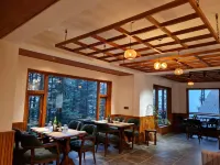 Castle wood resort and spa - breakfast
