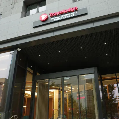 Travelodge Gangnam Yeoksam Seoul Hotels in der Nähe von Bar Alice Cheongdam