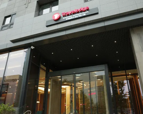 Travelodge Gangnam Yeoksam Seoul ミエル周辺のホテル