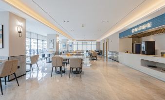 Starway Hotel (Wuhan Yellow Crane Tower Shouyi Road)