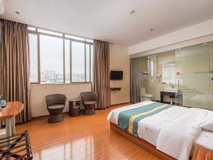 Xingyue Hotel (Guangzhou Panyu Changlong South High-speed Railway Station)