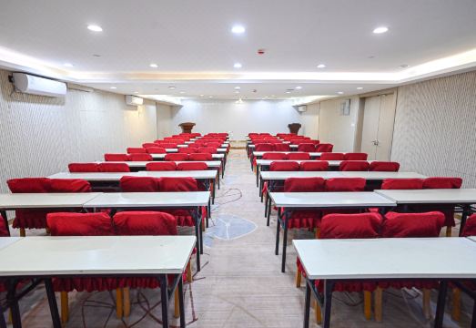 Lavande Hotel (Shijiazhuang Yuhua Wanda Plaza) Hotel Overview