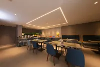 Homeinn Business Hotel (Huaibei Renmin Road Sports Center)