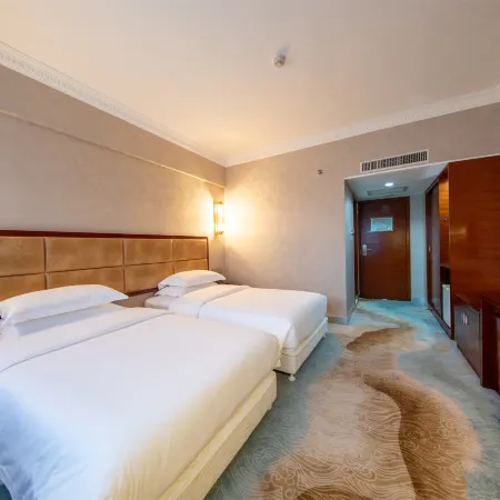 Guangzhou Golden Eagle Hotel (Yuexiu Park Xiaobei Metro Station) Отели рядом с достопримечательностью «Парк Луху»