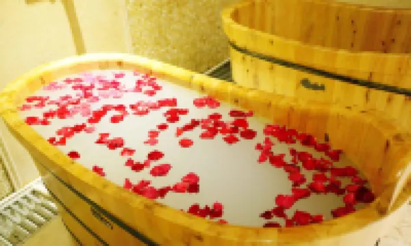 鎮雄鑫垚ホテル