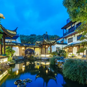 Floral Hotel · Tongli Ancient Town Yiyuan Garden hotel Hotels near Tongli Town