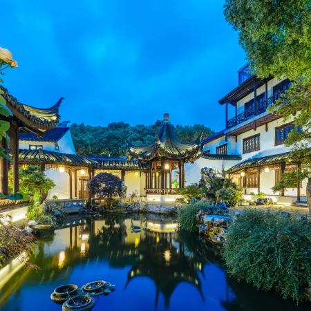 Floral Hotel · Tongli Ancient Town Yiyuan Garden hotel