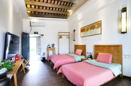 Xiangyueli Resort Отели рядом с достопримечательностью «Southeast Asian Folklore Garden of Overseas Chinese»