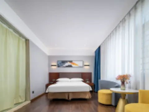 Wansheng Garden Hotel (Xinyang Luoshan Xiya Libao Plaza Branch) Hotels in Luoshan