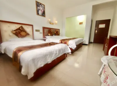 Mufeng Hotel (Luding Moxi Ancient Town)