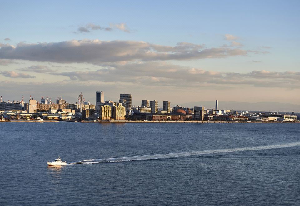 4. 고베 메리켄 파..