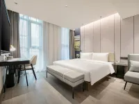 Mercure Shanghai Lujiazui Center Hotels near Lujiazui Central Greenland