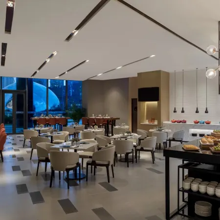 Beijing Jinqishu Hotel (Daxing Yihezhuang Metro Station)