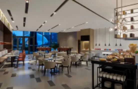 Beijing Jinqishu Hotel (Daxing Yihezhuang Metro Station)