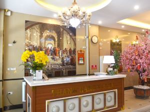 Thanh Hang Hotel near Emerald My Dinh