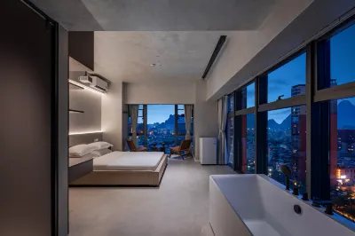 Ai Lin Guesthouse (Guilin Railway Station Wanxiangcheng Store) Hotels in Guilin