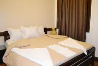Cecilia Hostel