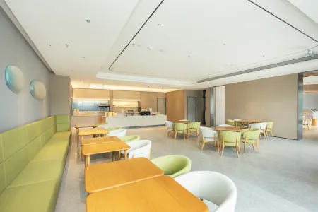 JI Hotel (Changshu Southeast Development Zone Kuncheng Lake Branch) Отели рядом с достопримечательностью «Hengjinglao Jie Yingshi Base»