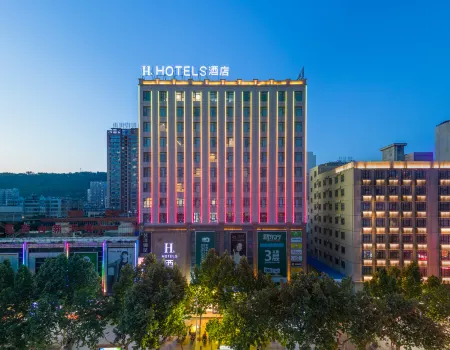 H HOTEL Отели в г. Баоцзи