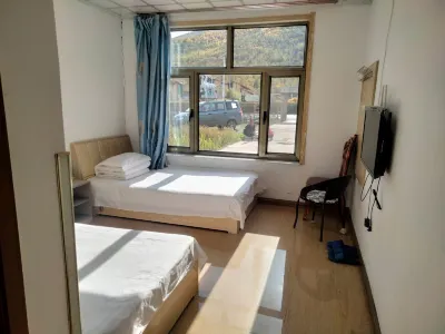 Arxan Yunzhi Xiang Hotel Inn Hotels near Arxan Bailang Peak Scenic Area - Summit Trail