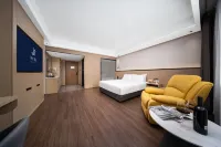 Wuyi Jinyue Hotel (Hushan Square Branch, Wenquan Road)
