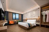 Shengtai Muxueshan Yi Hotel (Chengdu Tianfu International Airport) Hotels near Sanchahu Gaojiazhuang Leisure Manor
