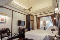 V Maison Boutique Hotel