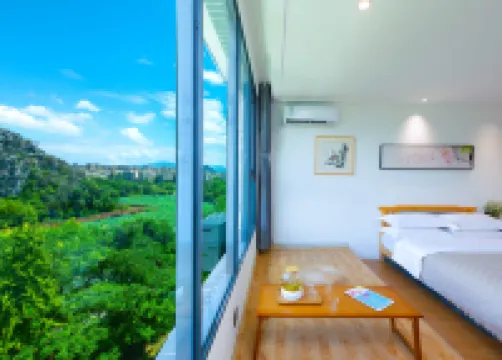 Under the Rose Tree · Garden Homestay (Reed Flute Rock Scenic Area)