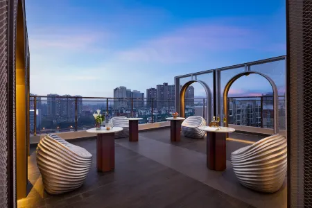 Changsha Neyar · Star Hidden Luxury Terrace Garden Hotel Отели рядом с достопримечательностью «Xie Zilong Photography Museum»