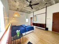 The Luxurious 245, A Famosa Melaka