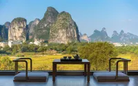 Julong Town Resort Hotel (Yulong River Store, Shili Gallery, Yangshuo)