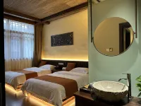 Yezhou Homestay Hotels near Shibadong Village (the Village of 18 Caves)