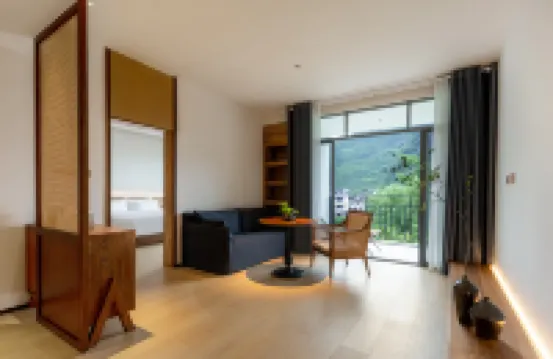 อาร์ตโฮเตลเซียงจางซู่ยู่ หยางซั่ว กุ้ยหลิน (สาขาท่าเรือจิ่วเซียน ยู่หลงเหอ)