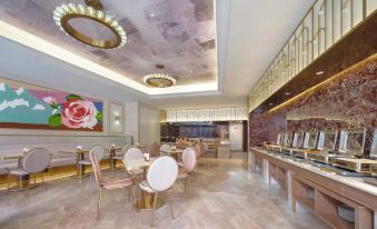 Mercure Hotel Urumqi Beijing Road Torch Building