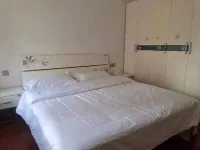 Lezhi Chuanchi Homestay (Longcheng Mansion)