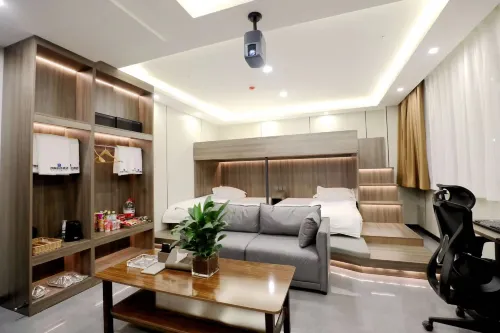 Cayton E-sports Hotel