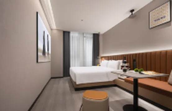 米漾米居酒店（長沙友阿奧特萊斯中信廣場地鐵站店） 鄰近湘江的酒店