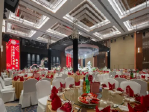 Panzhou International Hotel Hotels in Gaozhou
