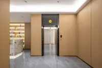 Yuezhi Hotel (Lingao Fuluo Plaza) Hotels in Lingao