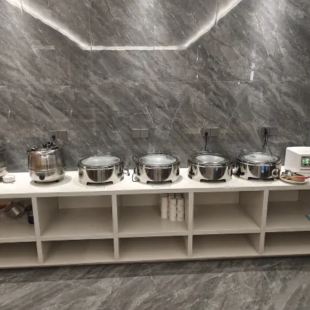 Chaopai Collection Hotel (Dengzhou Huazhou College Xintian 360)