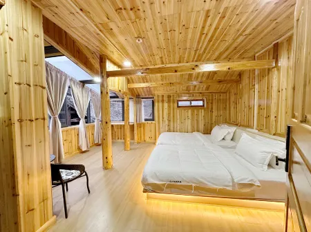 Fanyi Linjian Homestay (Dali Dong Village)